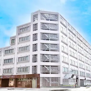 Universal Karasuma 京都市